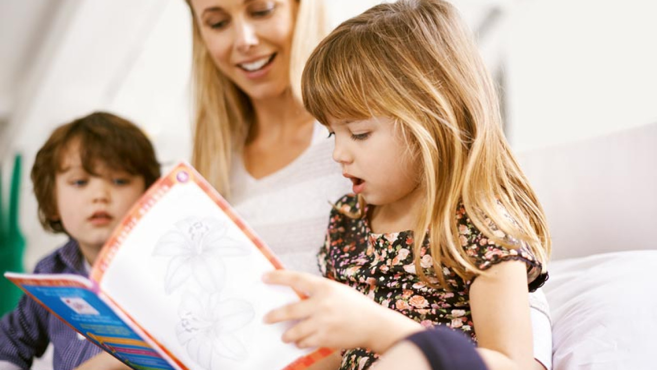 Puhehäiriö voi heikentää lapsen itsetuntoa – varhainen tuki on tärkeää